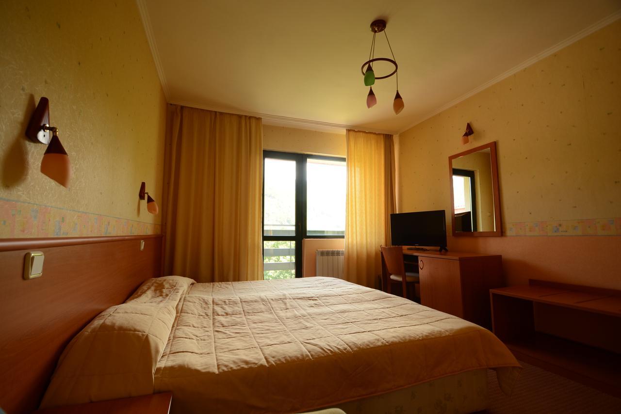 Park Hotel Ribaritsa Exterior photo
